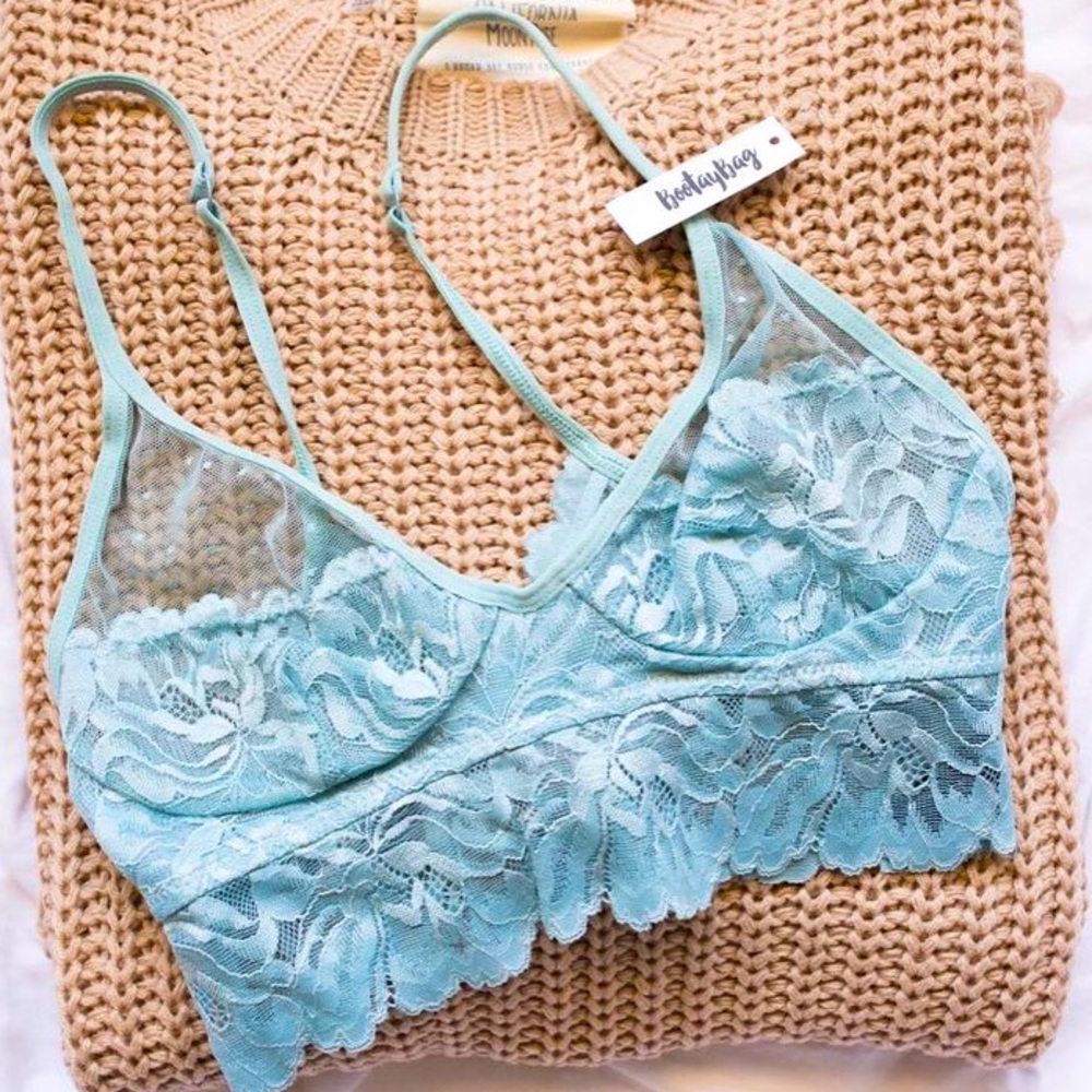 Light blue floral have to have it bralette Bootaybag